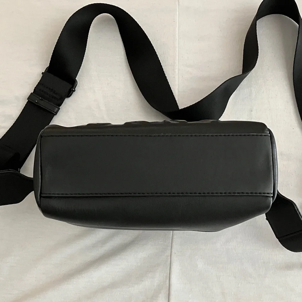 Dkny Black Leather Belt Bag with Embossed Logo